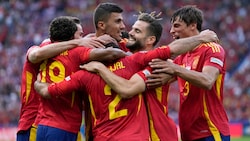 Nations-League-Gewinner Spanien gewinnt gegen den WM-Dritten Kroatien mit 3:0 … (Bild: AP/Associated Press)