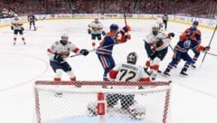 Die Edmonton Oilers schenkten den Panthers gleich acht Treffer ein. (Bild: APA/Getty Images via AFP)