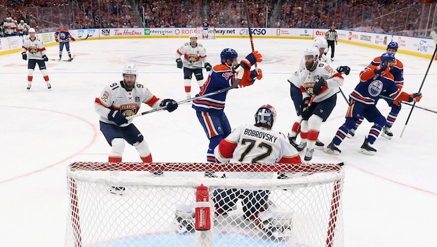 Die Edmonton Oilers schenkten den Panthers gleich acht Treffer ein. (Bild: APA/Getty Images via AFP)