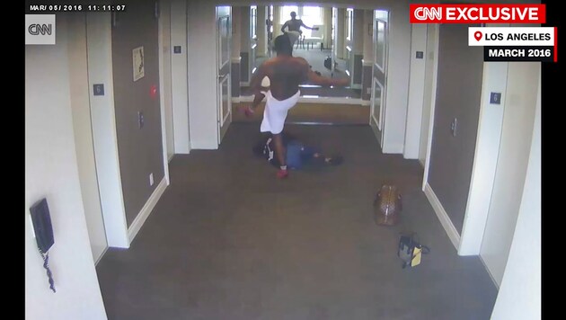 (Bild: AP/Hotel Security Camera Video/CNN via AP)