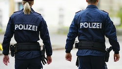 Die Salzburger Polizei hat jenen Mann ausgeforscht, der nahe der Stadtbrücke in St. Johann eine Frau verletzt hat. (Symbolbild) (Bild: APA/Eva Manhart)
