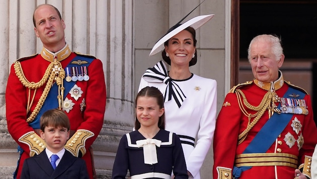 Monarchiegegner fordern weitaus geringeres Gehalt für König Charles (Bild: AP ( via APA) Austria Presse Agentur/AP Photo/Alberto Pezzali)