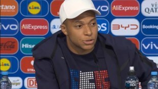 Kylian Mbappé redete sich bei einer Pressekonferenz in Rage – über politische Themen.