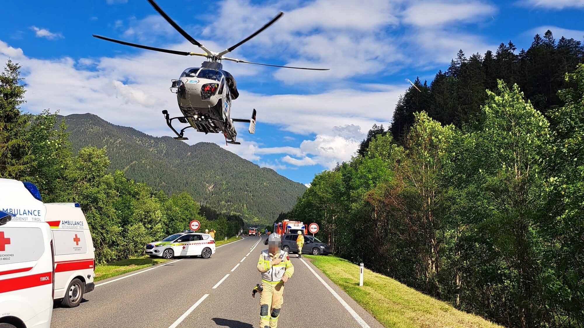 (Bild: Feuerwehr Reutte, Krone KREATIV) (Bild: Feuerwehr Reutte, Krone KREATIV)