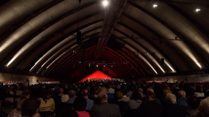 Blick in die Halle