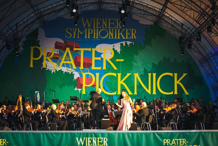 Sweet violins: When the symphony orchestra invites you to the Prater, summer shows itself from ...