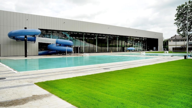 The municipal pool is ready for the opening. (Bild: Crepaz Franz)