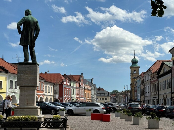 Die Smetana-Statue auf dem Hauptplatz von Litomyšl