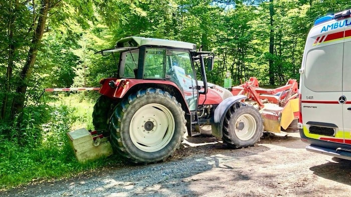 Ein Traktorunfall kostete einen 75-Jährigen das Leben (Symbolbild).