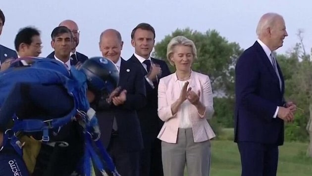 Joe Biden amerikai elnök (jobbra) a dél-olaszországi G7-csúcstalálkozón. (Bild: glomex)