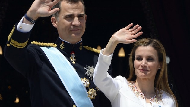 König Felipe und Königin Letizia nach dem Eid am 19. Juni 2014 (Bild: AFP/GERARD JULIEN)