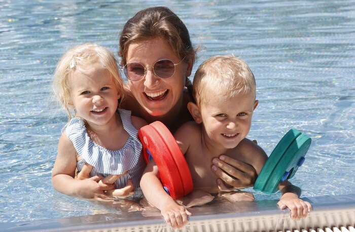 Pure enjoyment at Lepi: Heidi from Wals with Mima and Ben
