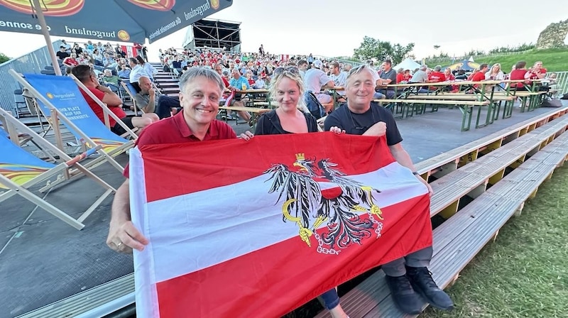 Michael Gerbavsits, Katharina Kickinger und Andreas Vitasek (v. li.) haben sich schon in Position gebracht. (Bild: Schulter Christian)