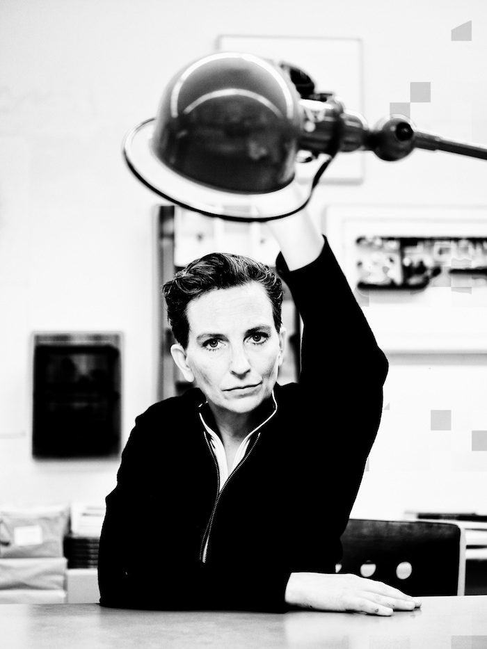 Die Wiener Künstlerin Deborah Sengl.