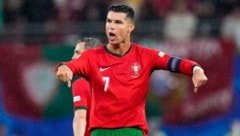 Cristiano Ronaldo hat nach eigenen Angaben die Grenze von zusammengerechnet einer Milliarde Followern in den sozialen Netzwerken geknackt. (Bild: AP ( via APA) Austria Presse Agentur/ASSOCIATED PRESS)