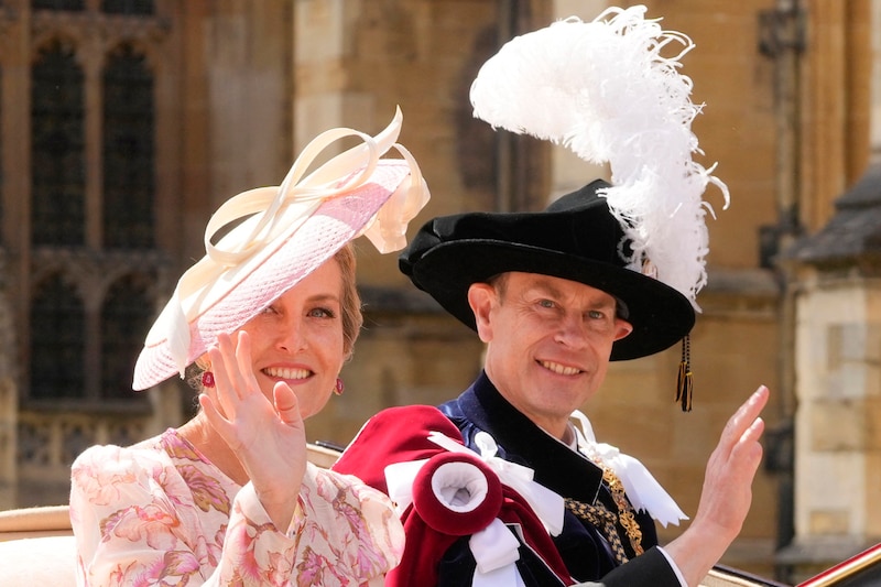 Edward herceg és Sophie hercegné a Károly születésnapja alkalmából rendezett ünnepségen a hétvégén. (Bild: AFP/APA/POOL/Kirsty Wigglesworth)