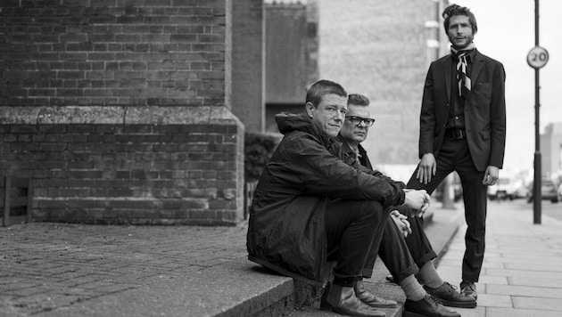 Indie darlings from New York: Interpol around frontman Paul Banks (from left) revolutionized their genre and are always looking for new challenges. (Bild: Atiba Jefferson)