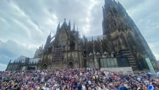 Der Kölner Domplatz ist fest in schottischer Hand