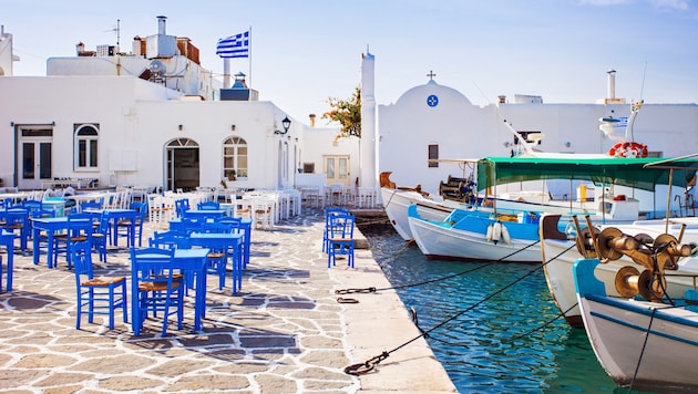 Paros has a chic side with its sophisticated coastal resorts. But you can also find peace and quiet. (Bild: stock.adobe.com/kite_rin)