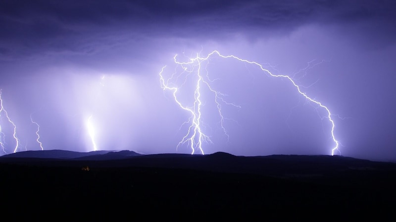 Heavy thunderstorms are expected from Friday. (Bild: APA Pool/Pixabay)