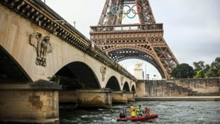 Paris kämpft um die Sauberkeit der Seine. (Bild: AP ( via APA) Austria Presse Agentur/ASSOCIATED PRESS)