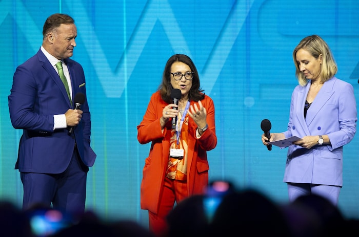 Presenter Matt Iseman, SCI Director Monika Langthaler and presenter Nadja Bernhard