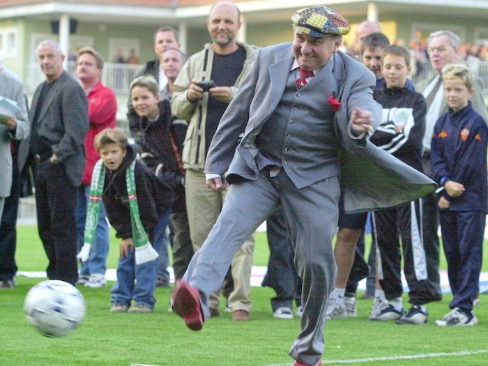 Peppino Teuschler a jótékonysági hírességek büntetőpárbaján Mattersburgban.