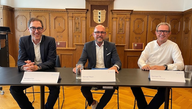 Nikolaus Ess (PRISMA-GF), Michael Ritsch, und Bernhard Ölz (PRISMA Vorstand) bei der Vorstellung der „visionären Projekte“.  (Bild: Stadt Bregenz)