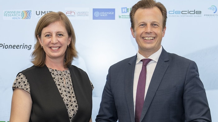 Katharina Lichtenegger (Medical University of Graz), State Councillor Barbara Eibinger-Miedl, ...
