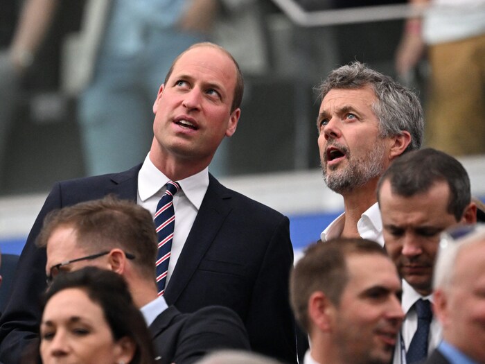 Prinz William und König Frederik beim EM-Spiel Dänemark gegen England