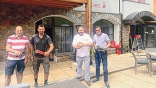 Heimische Betriebe stellen die Meisterbäckerei in Rennweg auf die Beine.