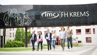 Über 3000 Studierende aus dem In- und Ausland besuchen die IMC Fachhochschule Krems (Bild: IMC Krems)