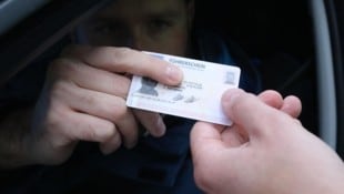 Einen echten Führerschein besitzt der 58-Jährige gar nicht.