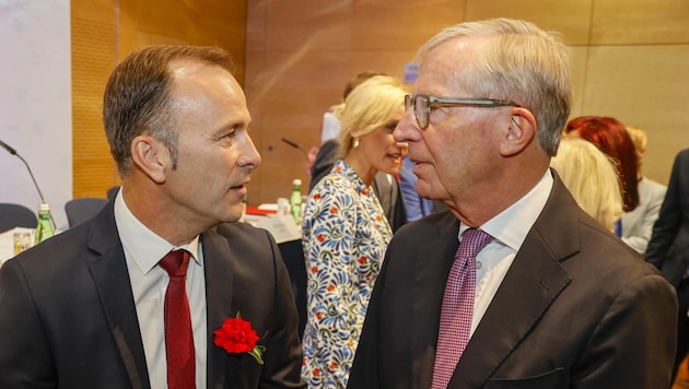 Landeshauptmann Wilfried Haslauer und Bürgermeister Bernhard Auinger verhandeln die Finanzierung für das Großprojekt S-Link. (Bild: Tschepp Markus)