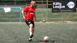 Steffen Hofmann beim Caritas-Benefizturnier am Ball. (Bild: Vrano)