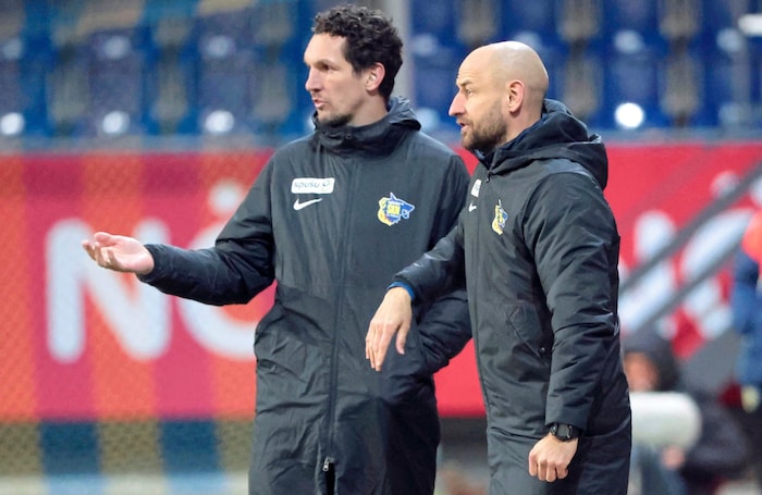 Austrias Neo-Trainer Helm (re.) coachte bereits gemeinsam mit Pogatetz St. Pölten.