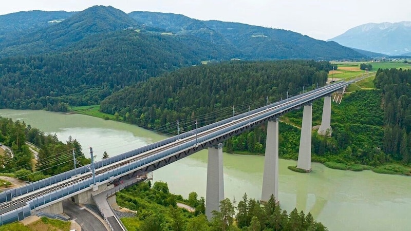 Die Jauntalbrücke: eine der höchsten Eisenbahnbrücken Europas. (Bild: ÖBB)