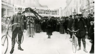 Frauen musste sich ihre Rechte mühsam über Generationen erkämpfen. Sind diese Errungenschaften ...