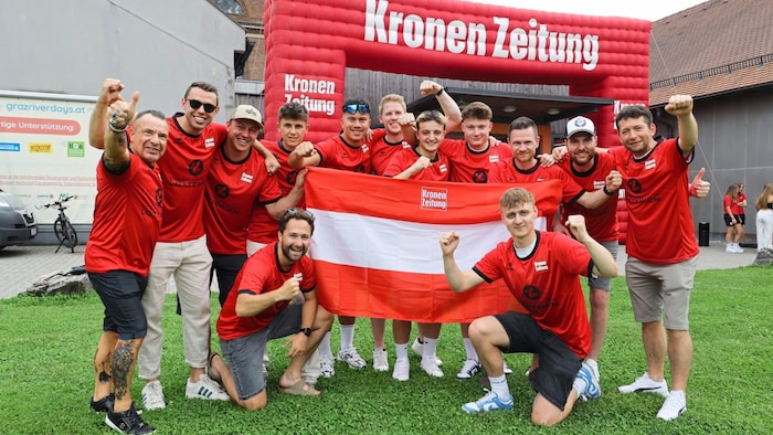 Auch Frohnleitens Oberliga-Meister kam im „Krone“-Trikot.