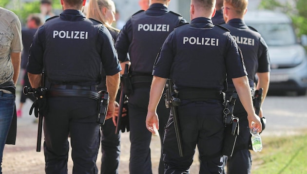 Die Polizei rückte wieder einmal in Windeseile an.