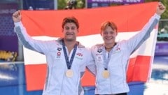 Dariush Lotfi (li.) und Anton Knoll jubelten in Belgrad über EM-Gold im Synchronspringen vom 10-Meter-Turm. (Bild: GEPA pictures)