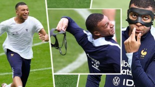 Kylian Mbappe zeigte beim Training viele Gesichter.