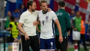 Gareth Southgate (li.) und Harry Kane