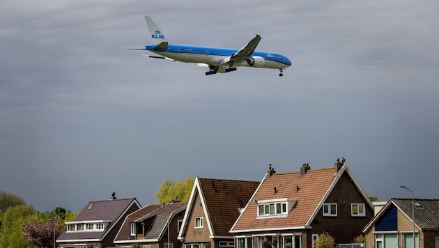 A holland KLM légitársaság Boeing 777-ese (szimbolikus kép) (Bild: APA/AFP)