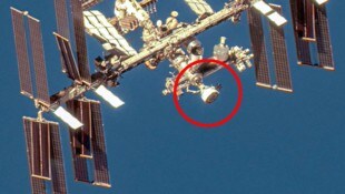 Die US-Raumfahrbehörde NASA hat die Rückkehr der Raumkapsel „Starliner“ (im Bild rot markiert) ...