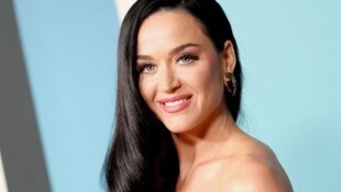 Katy Perry teilte ihren fantastischen Laufsteg-Look mit ihren Fans auf Instagram.