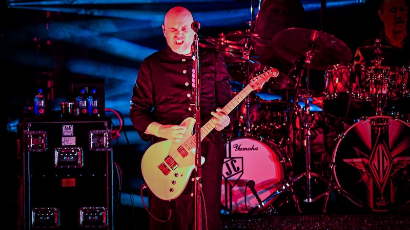 If he has to, Corgan can also show his teeth. In Vienna, however, he seemed surprisingly relaxed and easy to care for. (Bild: Andreas Graf)