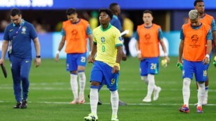 Brasilien enttäuscht zum Auftakt gegen Costa Rica. 