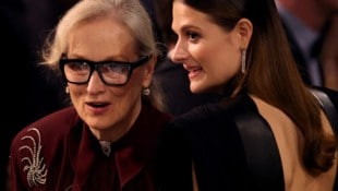 Meryl Streep mit ihrer jüngsten Tochter Louisa Jacobson Gummer (Bild: APA/Getty Images via AFP/GETTY IMAGES/Matt Winkelmeyer)