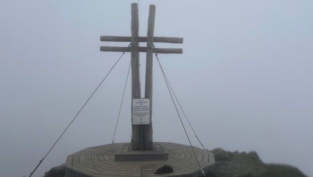 Leider keine Aussicht von der Falkertspitze. (Bild: Zwickl)